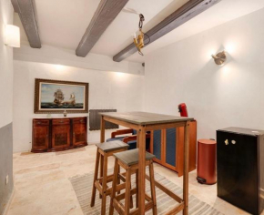rent room in Minimalisteloft breakfast free